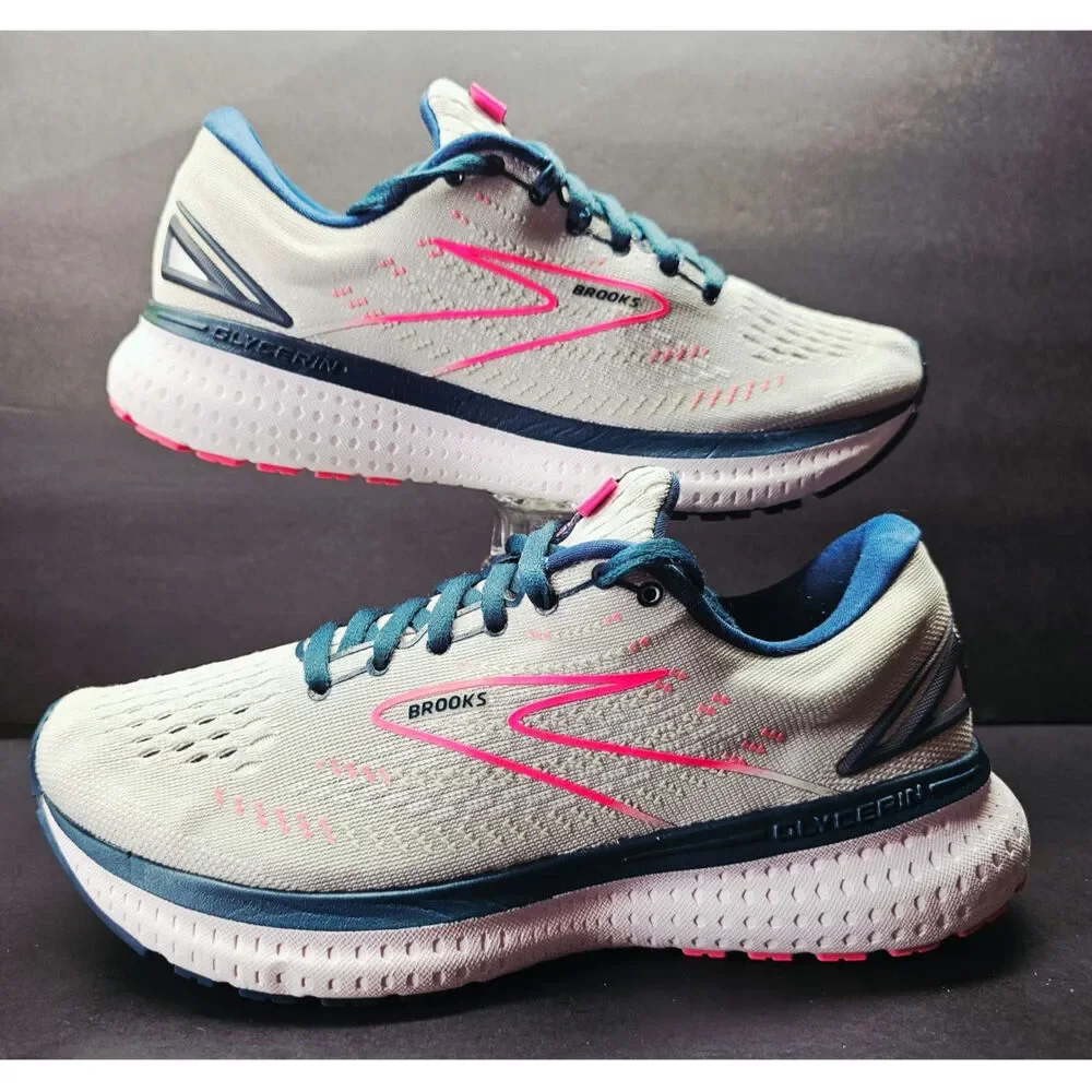 Brooks Women's Light Gray Sneakers with Pink and Blue Accents